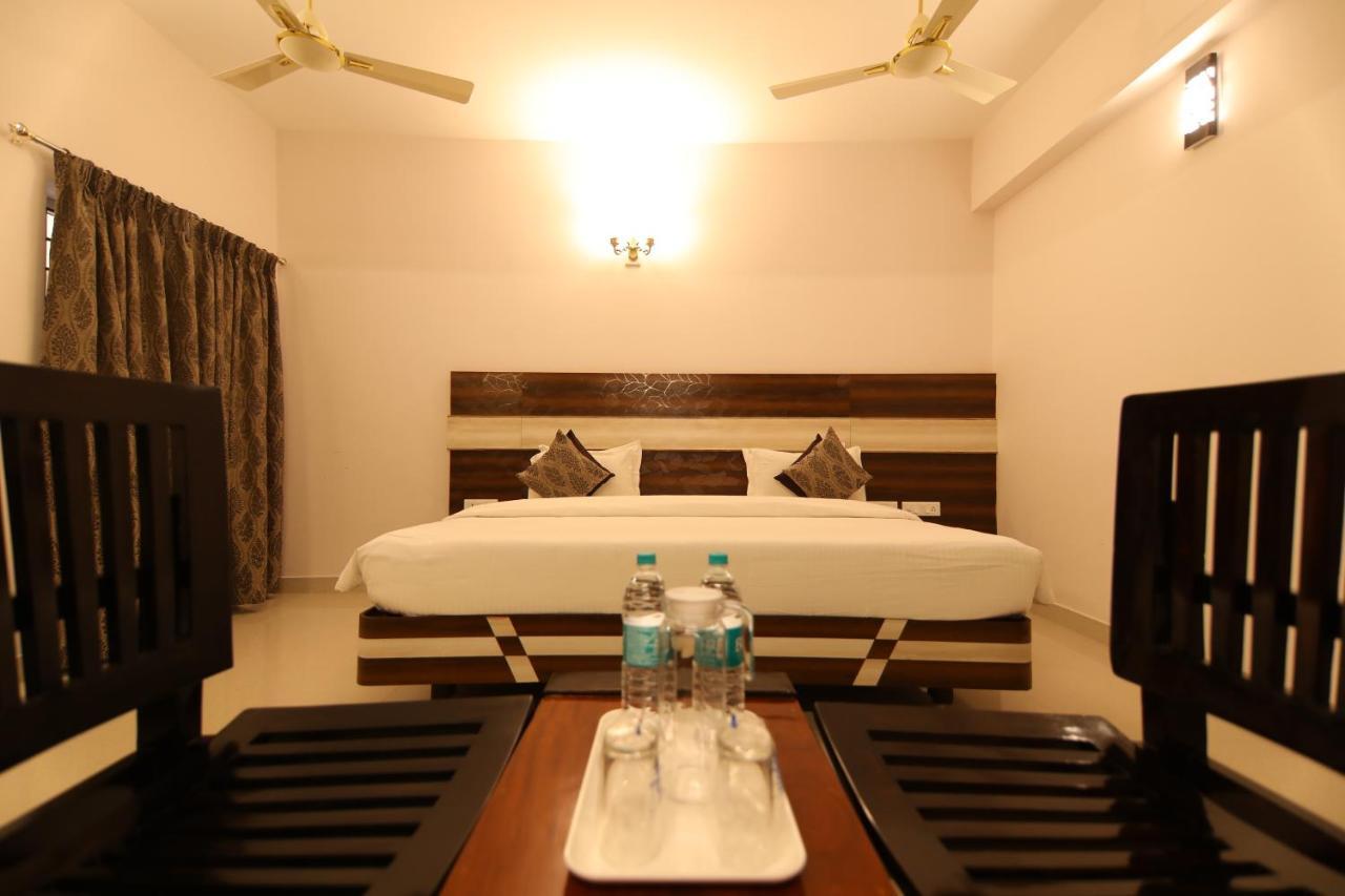 Sri Gnana Vedha Beach Residency Velankanni Ngoại thất bức ảnh